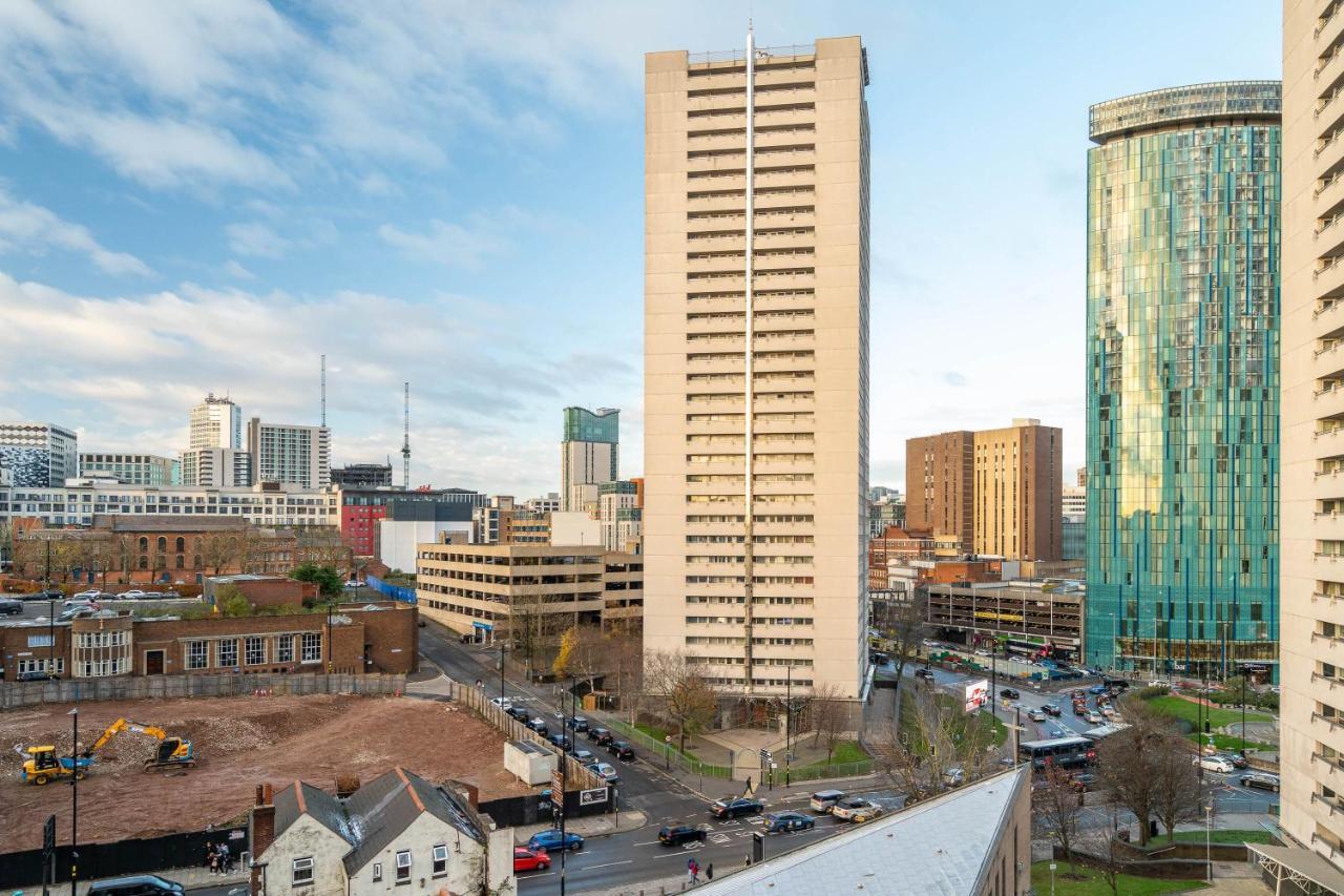 Maevela Apartments ☆ Pink Luxury Apartment With Balcony - Birmingham City Centre - 5 Min Walk From Bullring, Cube, Mailbox, New Street Station - Free Netflix & Wifi エクステリア 写真