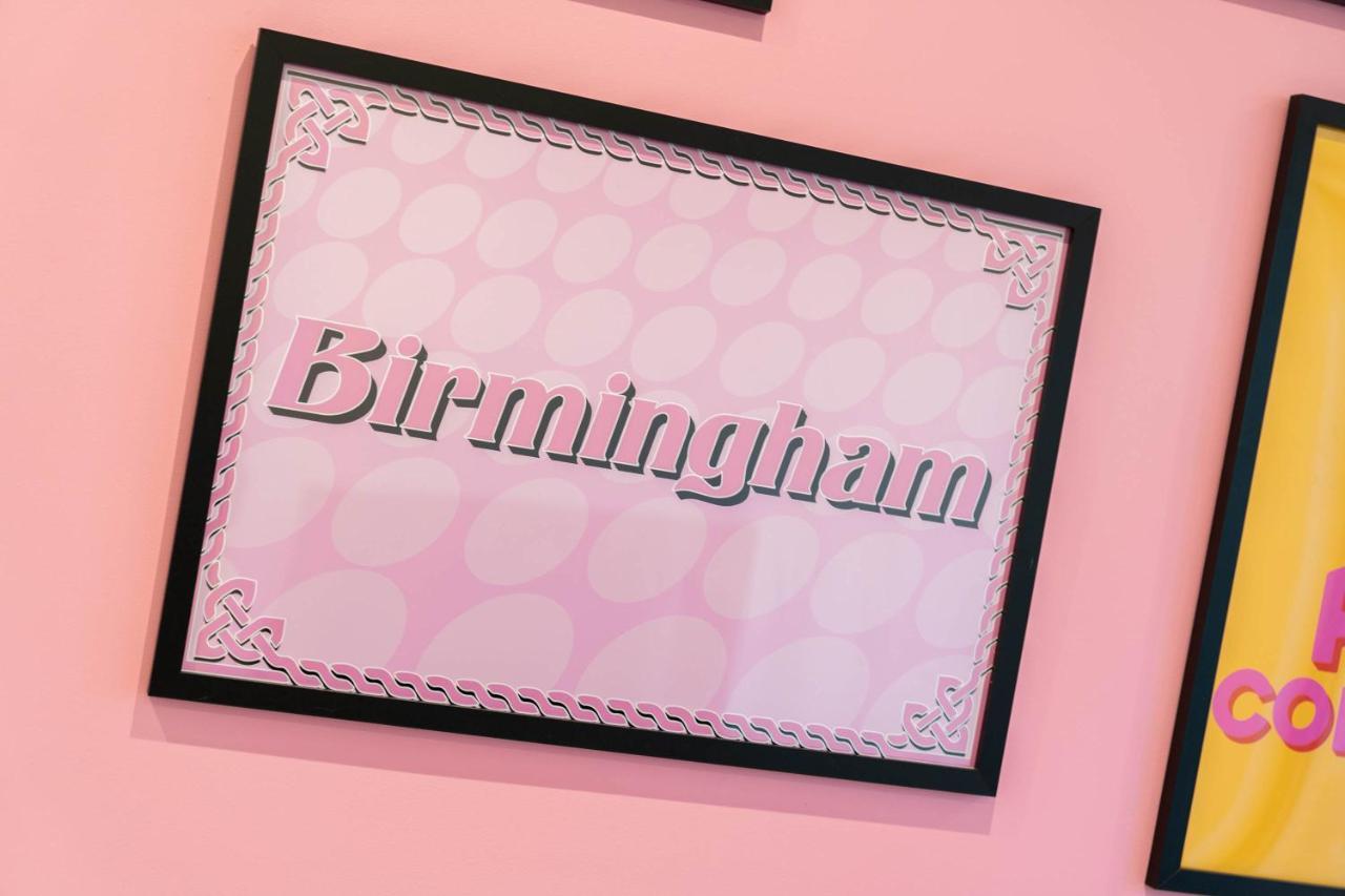 Maevela Apartments ☆ Pink Luxury Apartment With Balcony - Birmingham City Centre - 5 Min Walk From Bullring, Cube, Mailbox, New Street Station - Free Netflix & Wifi エクステリア 写真