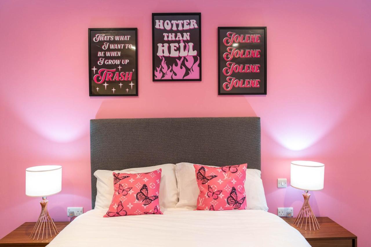 Maevela Apartments ☆ Pink Luxury Apartment With Balcony - Birmingham City Centre - 5 Min Walk From Bullring, Cube, Mailbox, New Street Station - Free Netflix & Wifi エクステリア 写真